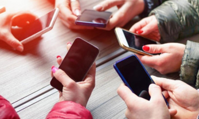 Xaricdən mobil telefon gətirənlərin NƏZƏRİNƏ – YENİ QAYDA