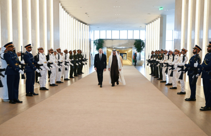 İlham Əliyev Birləşmiş Ərəb Əmirliklərində səfərdədir - FOTOLAR