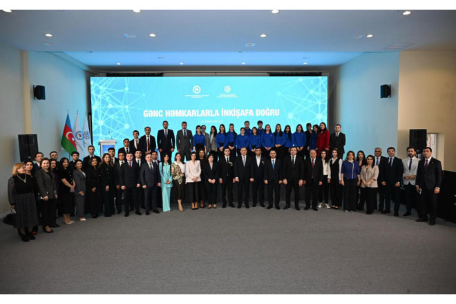 “Gənc həmkarlarla inkişafa doğru” tədbiri keçirildi - Fotolar