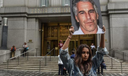 Dünya gündəmini silkələyən olay. Epşteyn kimdir? 