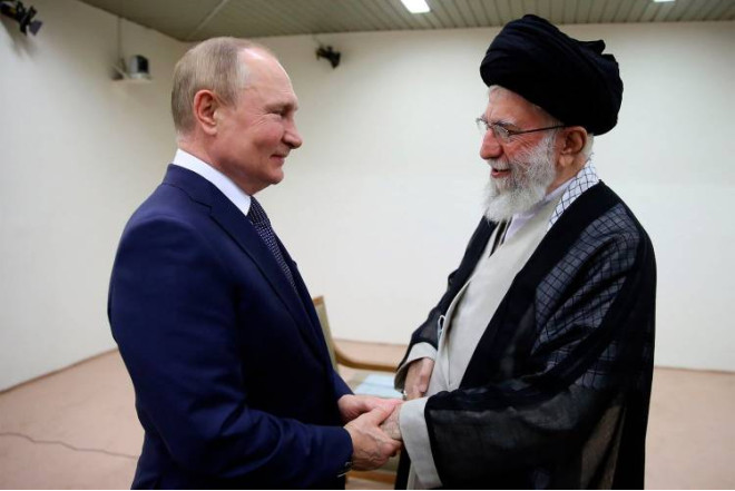 İran zənginləşdirilmiş uranı Rusiyaya vermək istəyir 