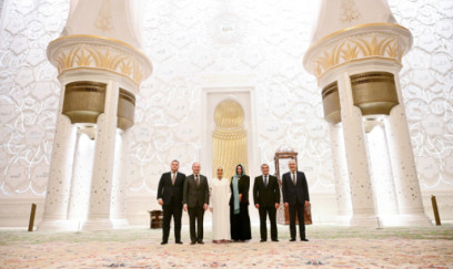 Leyla Əliyeva Əbu-Dabidə Şeyx Zayed məscidini ziyarət edib 