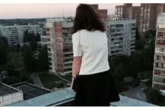 Bakıda məktəbdə 10-cu sinif şagirdi pəncərədən yıxılıb 