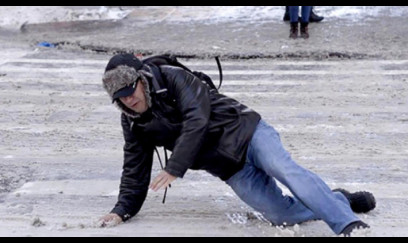 Küləkli hava şəraiti bir nəfərin ölümünə səbəb olub 