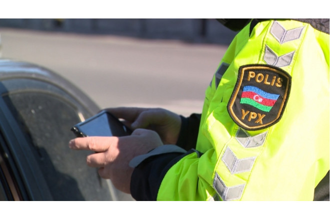 Sürücülərə XƏBƏRDARLIQ: 100 manat CƏRİMƏ OLUNA BİLƏRSİZ