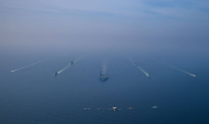 USS Abraham Lincoln aviadaşıyıcı zərbə qrupu Ərəb dənizində görüntülənib 