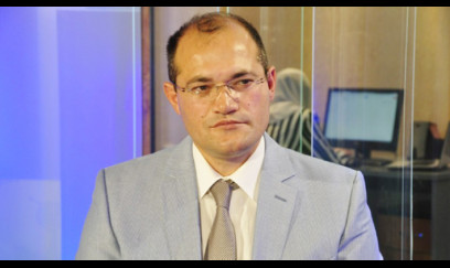 "Dərman və həkimlərin reklamı qadağan olunsun"- Razi Nurullayev