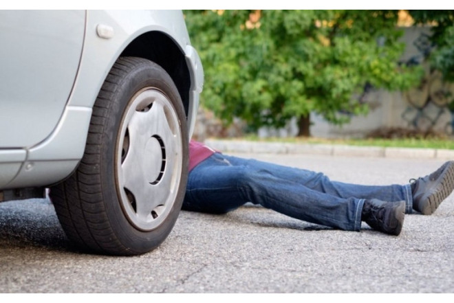 İsmayıllıda maşın piyadanı vurdu 