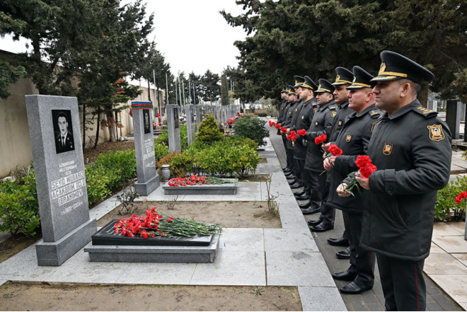 Mübariz İbrahimovun məzarı ziyarət olundu - FOTOLAR