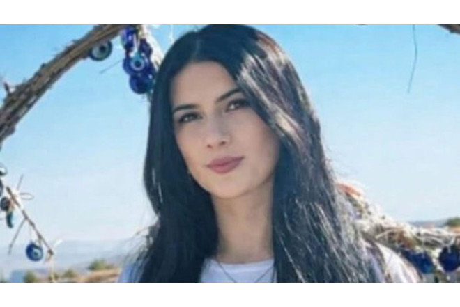 Bu şadlıq evi müəllimini vuran şagirdin ailəsinindir - Atası biznesmen, babası isə..