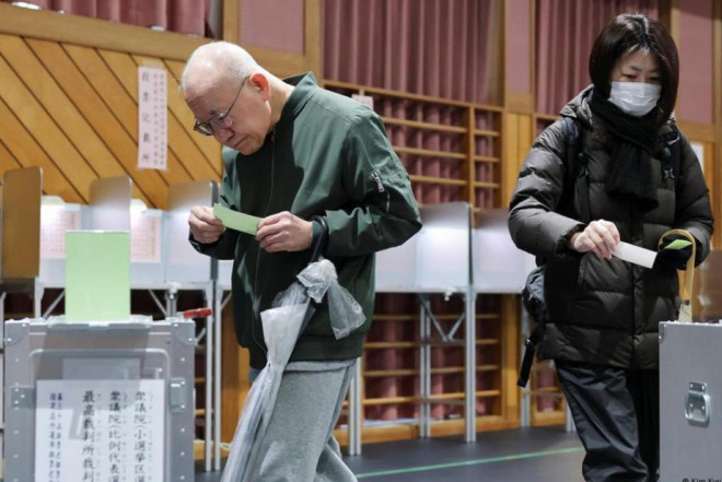 Yaponiyada növbədənkənar parlament seçkiləri keçirildi 