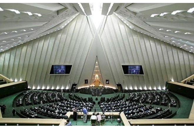 İran parlamenti ABŞ-la danışıqları müzakirə edəcək 