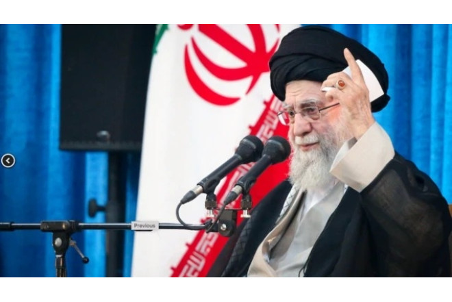 Xamenei xalqı MEYDANA ÇAĞIRDI