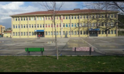 Türkiyədə müəllim şagirdlərinə təcavüz edib 