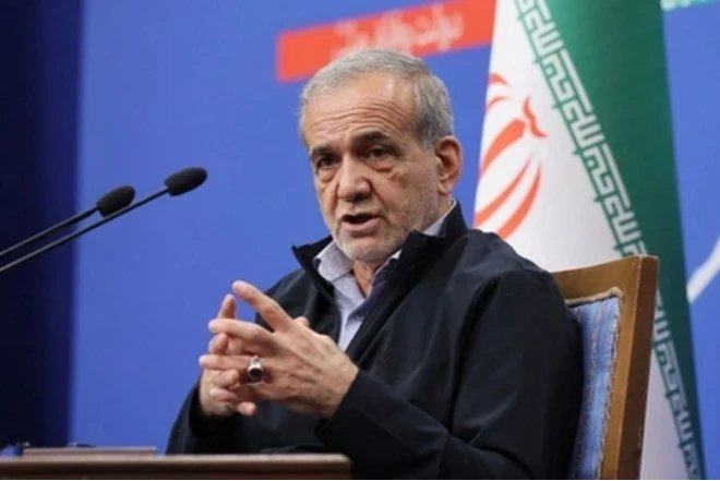 Pezeşkianla dövlət televiziyası arasında gərginlik: Canlı yayım dayandırıldı