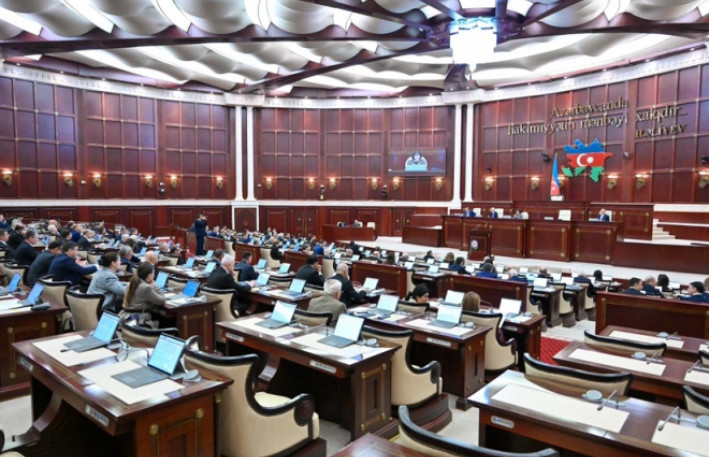 Milli Məclisin növbəti plenar iclası başlayıb, gündəlikdə 12 məsələ var 