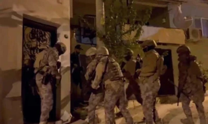 İzmirdə FETÖ-yə qarşı əməliyyat zamanı 12 nəfər saxlanılıb 