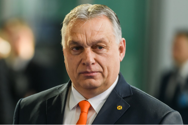 Orban "Aİ açıq şəkildə Macarıstana müharibə elan etdi" 