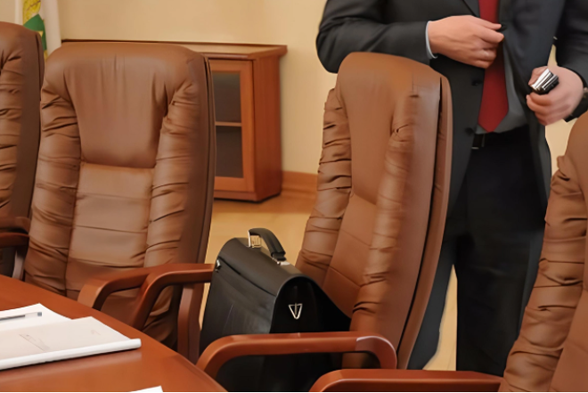 Azərbaycanda bəzi məktəblərə direktor təyinatı oldu 