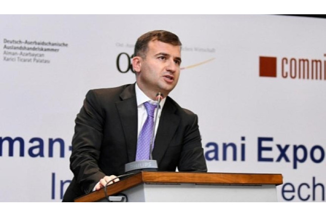 Azər Mursaqulov kollektivə təqdim olundu 