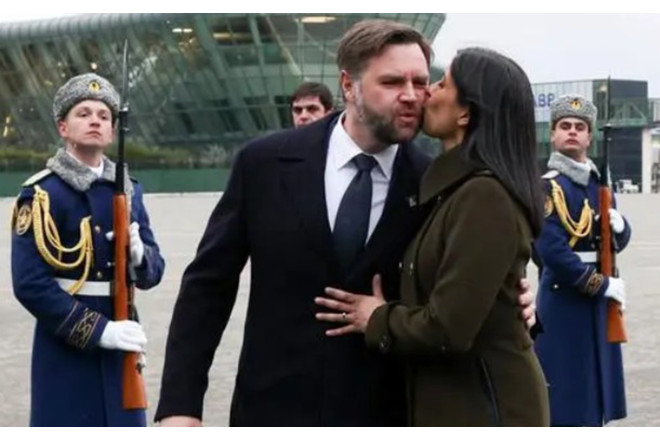 Venslə xanımının Bakıdakı bu fotosu gündəm oldu 