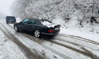 Bakı–Şamaxı yolunda buzlaşma - FOTO