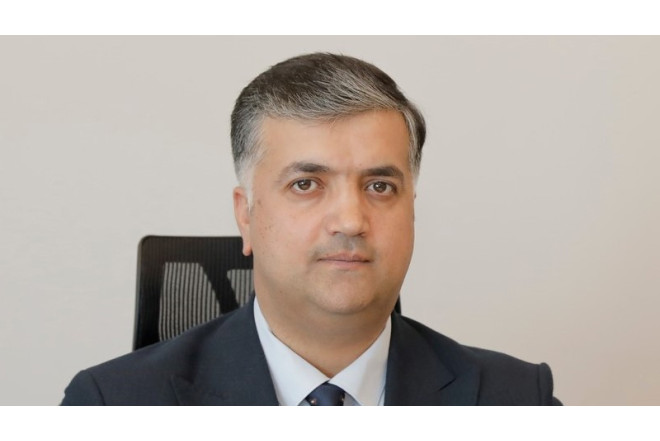 Hasil Abbasov şöbə müdirini işdən çıxardı 