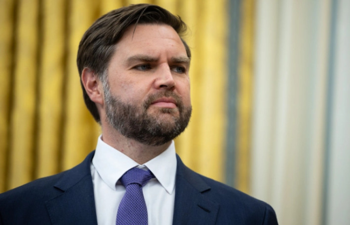 ABŞ Vitse-prezidenti və həyat yoldaşı Şəhidlər xiyabanını ziyarət ediblər 