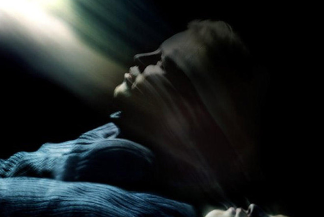 Ölüm anında şüur itmirmiş: Ürək dayanandan sonra insanlar nələri eşidə bilirlər? 