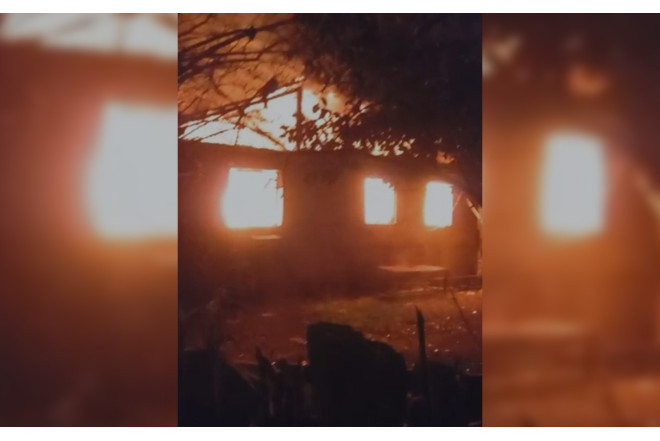 Tərtərdə ev yanaraq külə döndü - VİDEO