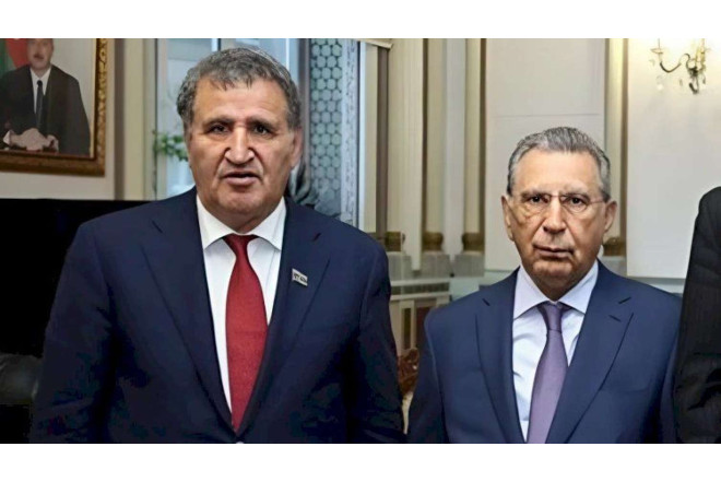 İsa Həbibbəyli məzuniyyətə getdi - Mehdiyevlə bağlı məsələyə o, qayıdanda baxılacaq 