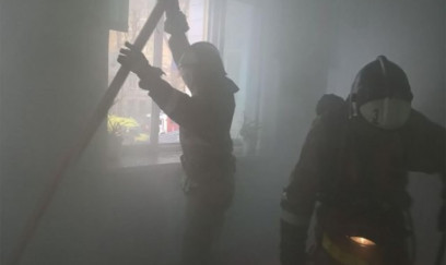 Yatdığı yerdə qızdırıcı yandı - Tüstüdən boğuldu 