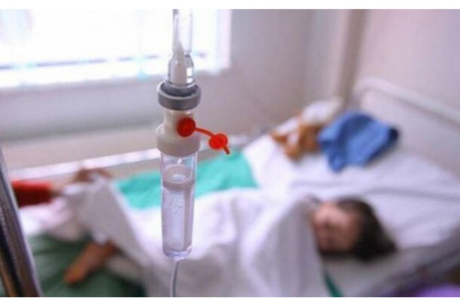 Bir ailənin 4 üzvü qidadan zəhərləndi - 11 yaşlı oğlan öldü 