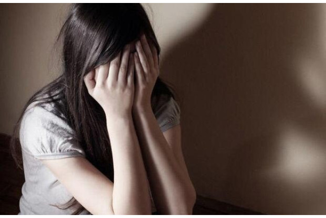 16 yaşlı qıznan yazışan bələdiyyə sədri vəzifəsindən uzaqlaşdırıldı 