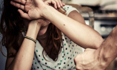 Sabunçuda ailə dramı: Kişi 3  qadını bıçaqladı– TƏFƏRRÜAT 