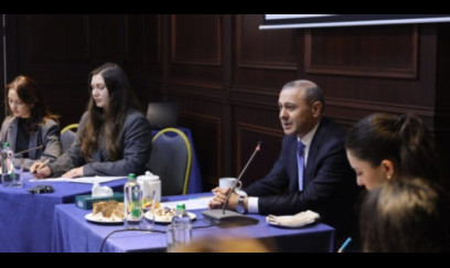 Armen Qriqoryan Azərbaycan vətəndaş cəmiyyətinin nümayəndələri ilə görüşdü 