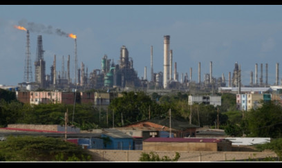 Venesuela nefti 5 Qərb şirkətinin nəzarətinə keçdi 