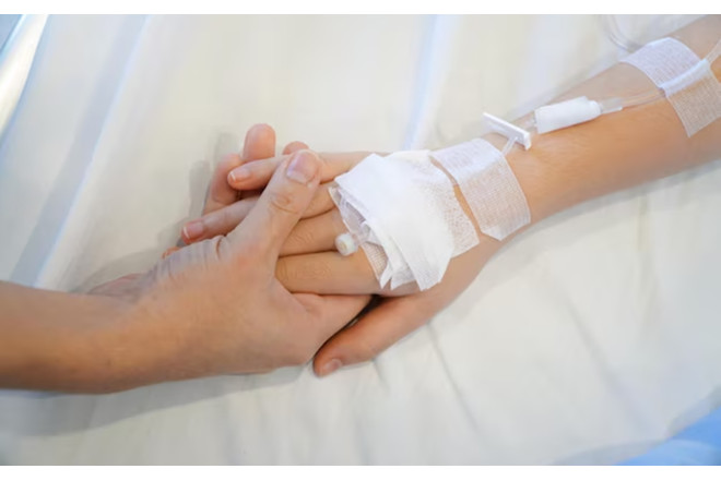 19 bıçaq xəsarəti alan azyaşlı evə buraxıldı 