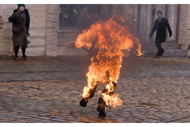 46 yaşlı kişinin üzərinə spirt töküb yandırdılar 
