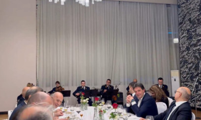 Serbiyanın hərbi orkestri Azərbaycan mahnısı "Ay Laçın"ı ifa edib 