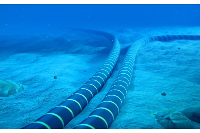 KİV: Avropadan Asiya və Amerikaya iki milyard dollara sualtı internet kabeli çəkiləcək