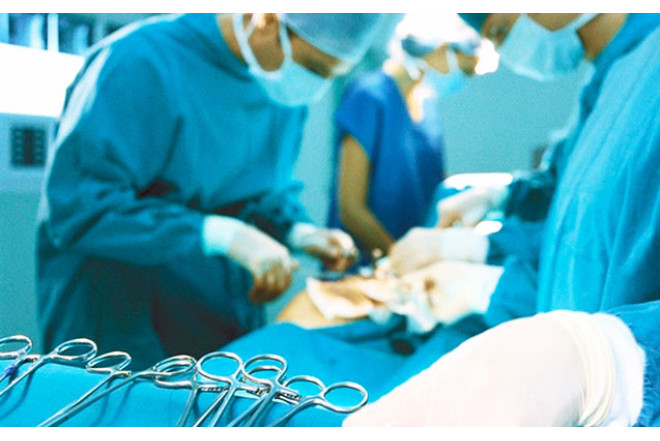 Bakıda estetik əməliyyat etdirən 43 yaşlı qadın öldü 