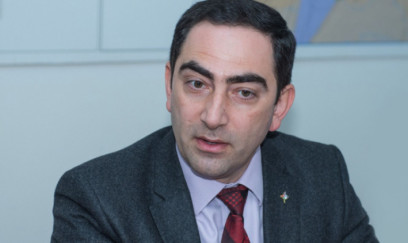 Mikayıl Cabbarovun yeni müşaviri o oldu 