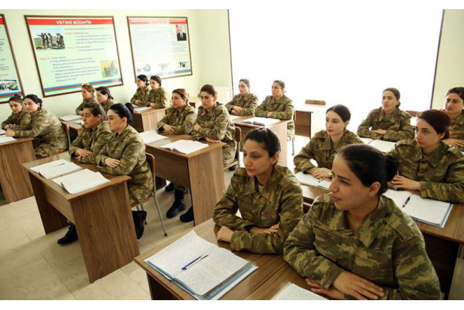 Qadınlarla bağlı hərbi xidmət haqqında - Qanuna dəyişiklik edilir 
