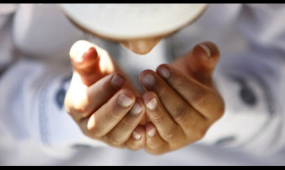 Yalan danışmaq orucu pozur? 