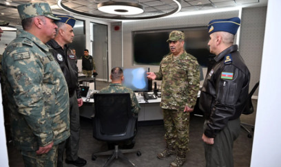 Zakir Həsənov hava hücumundan müdafiə bölmələrinin fəaliyyətini yoxladı - FOTOLAR