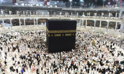 Ümrədə ər-arvad mübahisəsi: “And iç ki...” - VİDEO