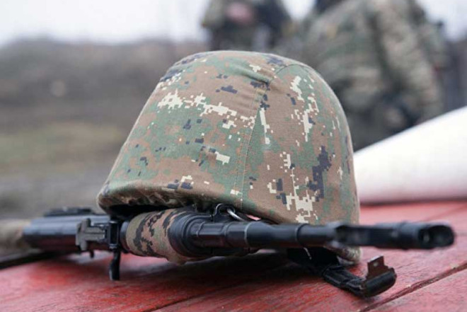 Ermənistanda hərbçi öldürüldü 