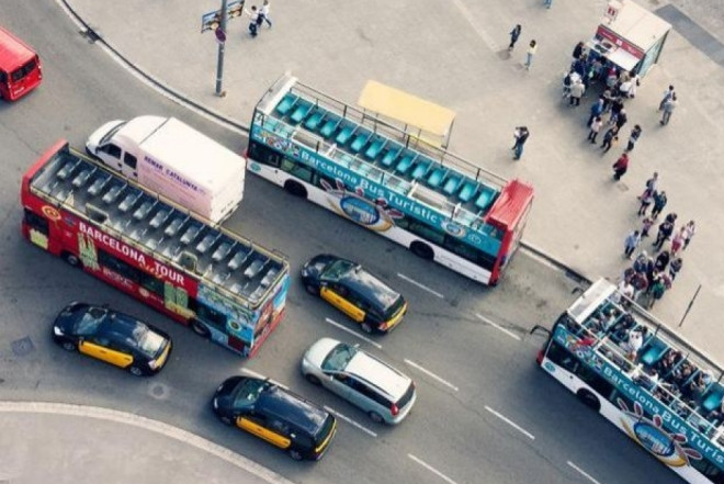 Sifarişli sərnişin və yük daşımalarına icazə şərtləri sərtləşdirilir 