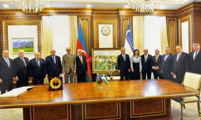 Azərbaycanlı deputatlar Özbəkistan səfirliyində 